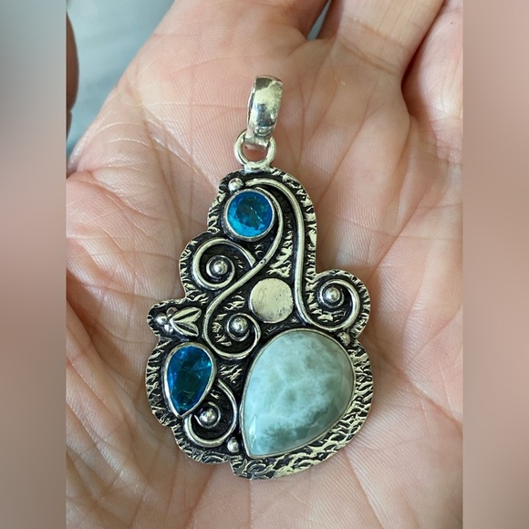 Hand Crafted Jewelry - Elegant Larimar and Topaz 925 Sterling Silver Necklace Pendant